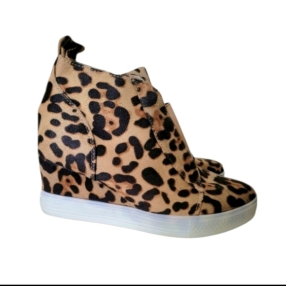 COOGI Leopard Tan and Black Wedge Ankle Booties Size 7.5 - Picture 2 of 13